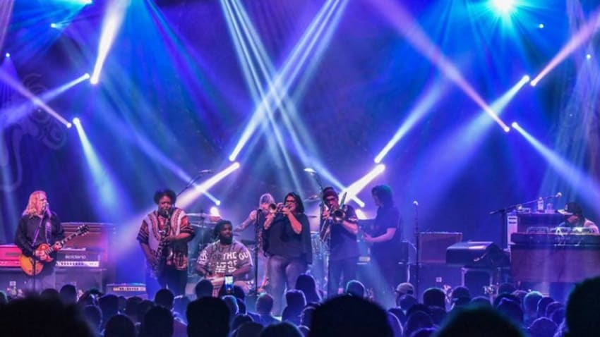 Ron Holloway, Melvin Seals, Jennifer Hartswick & More Join Gov't Mule In Philadelphia