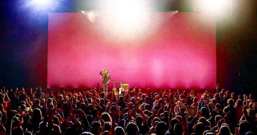 Trey Acoustic Redding