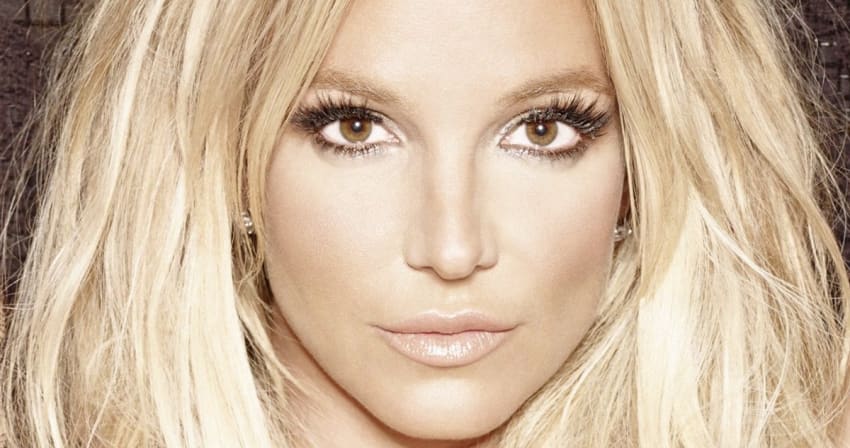 Britney Spears Press Randee St. Nicholas 3