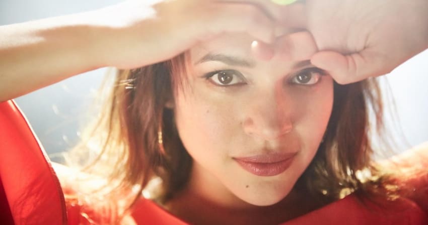Norah Jones Press Crop