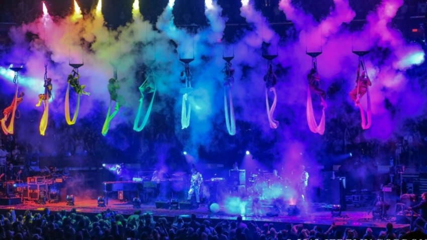 Phish Shares New Year's Eve 2018 - 2019 Gag: Pro-Shot Video