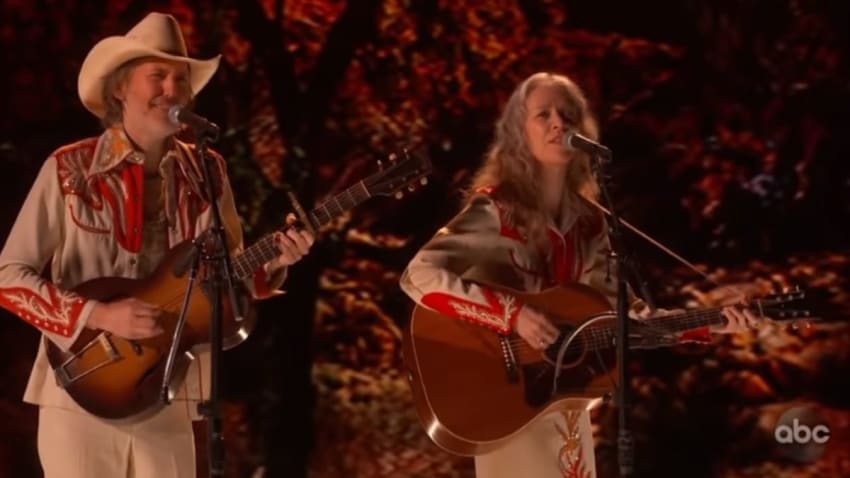 Gillian Welch & David Rawlings Perform 'When A Cowboy Trades His Spurs For Wings' At Oscars