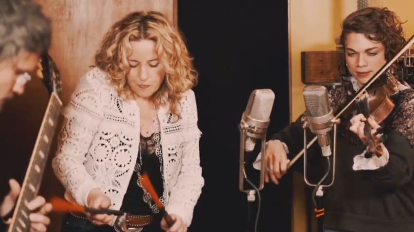 Luther Dickinson & Sisters Of The Strawberry Moon Share 'Like A Songbird That Has Fallen' Video