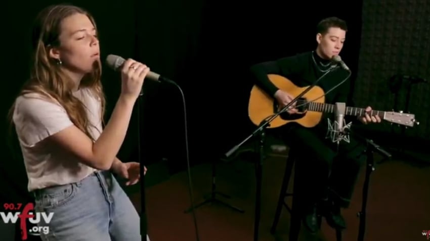 Maggie Rogers Performs Live At WFUV
