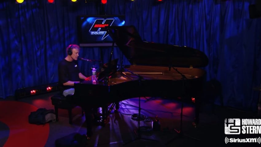 Bruce Hornsby Performs ‘The Way It Is’ On ‘The Howard Stern Show’ In 2006: Pro-Shot Video