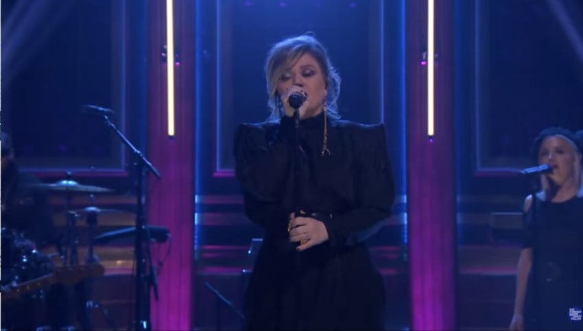 Kelly Clarkson Tonight Show