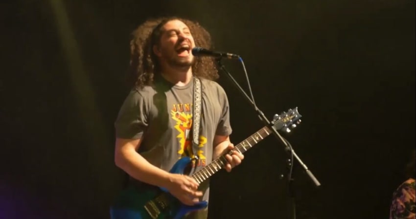 pigeonsplayingpingpongmaine