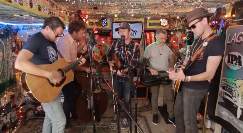 The Infamous Stringdusters Jam In The Van Videos