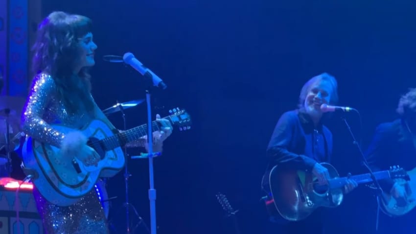 Jackson Browne Guests With Jenny Lewis In Los Angeles