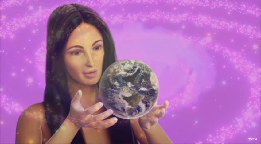 Kacey Musgraves Oh What A World Video
