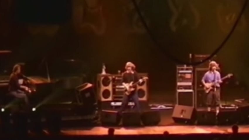 Phish June 1994 UIC Pavilion Chicago Video Surfaces
