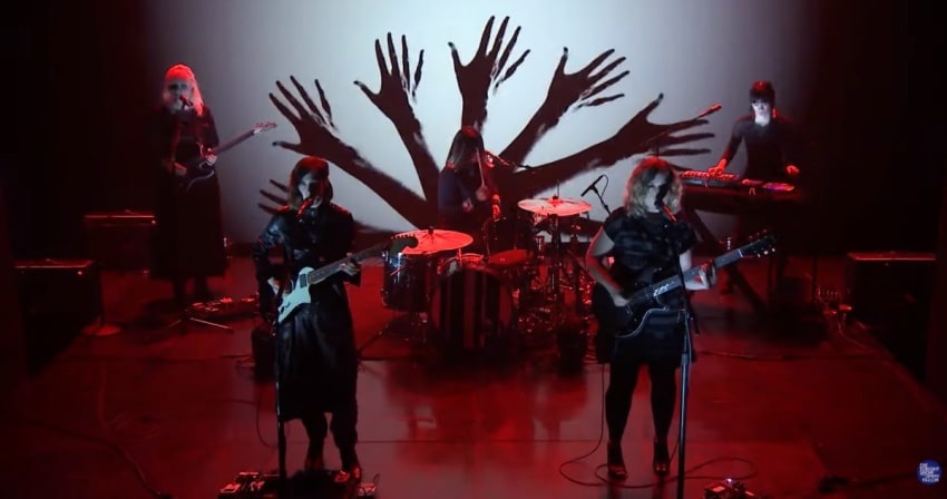 Sleater Kinney Fallon Hurry On Home