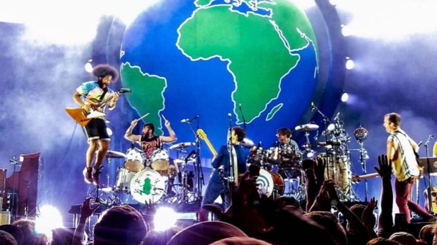 Vampire Weekend Covers Crowded House In Cleveland