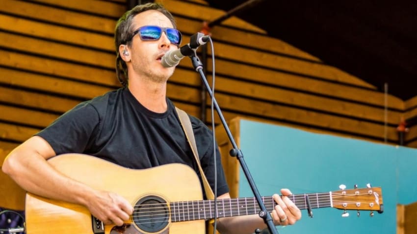 Yonder Mountain String Band Dedicates ‘Half Moon Rising’ To Jeff Austin