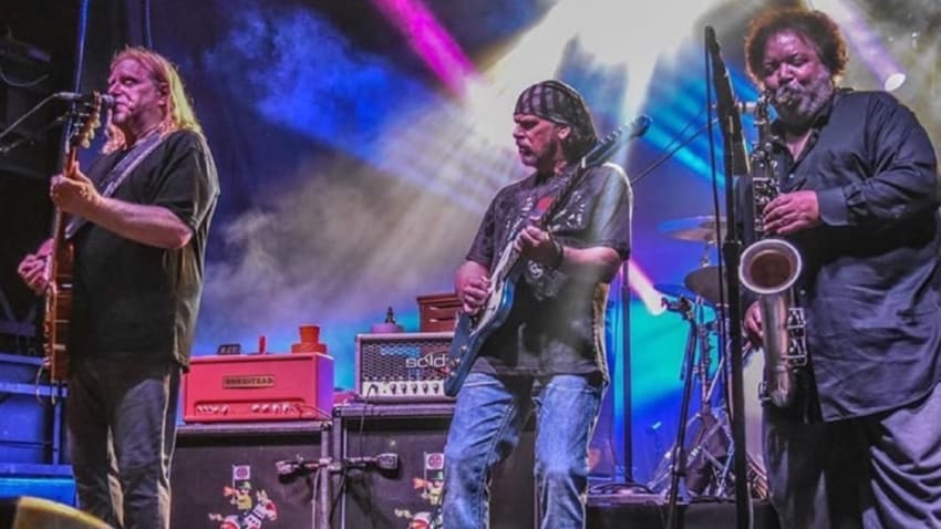 Gov't Mule Welcomes Mike Barnes & Ron Holloway In Asheville