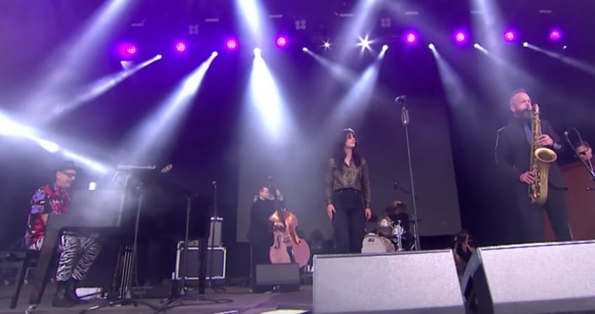 Jeff Goldblum Sharon Van Etten Glastonbury Festival