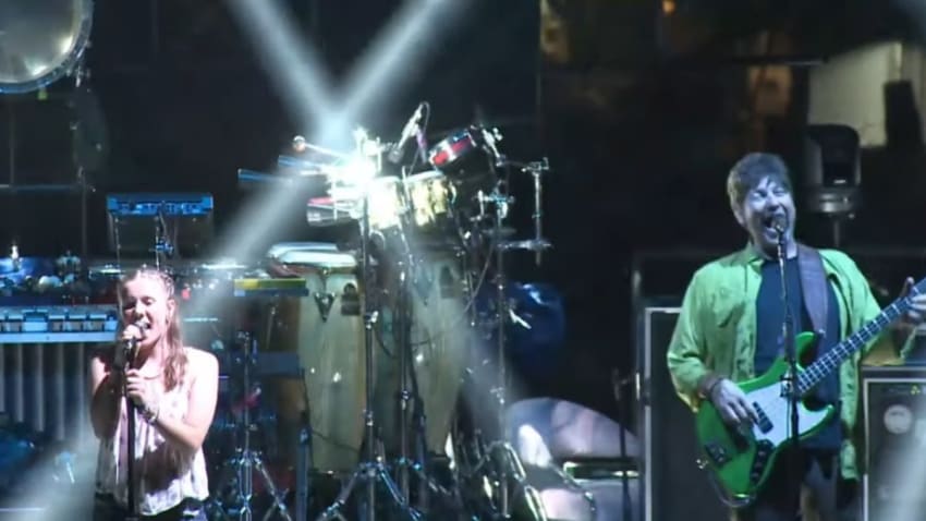 moe. Debuts Elton John Cover at moe.down