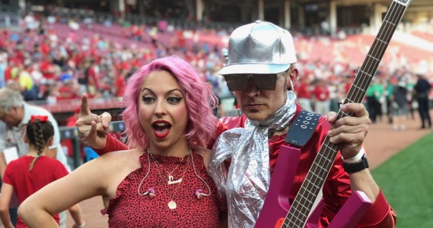 Freekbass Sammi Garret Reds