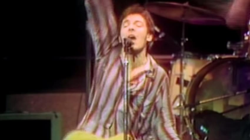 Bruce Springsteen Performs ‘The Promised Land,'  'Prove It All Night' & 'Racing In The Street' In 1978