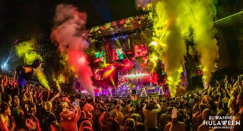 String Cheese 90s Covers Phish Nirvana Hulaween