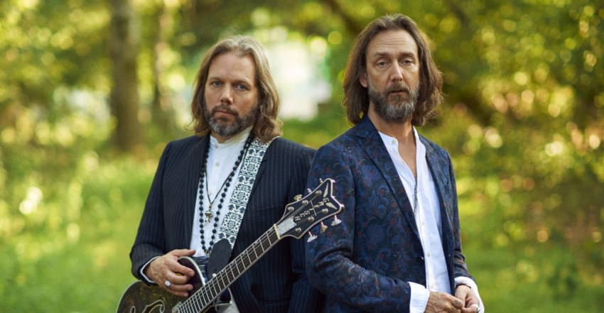 Black Crowes Press November 2019