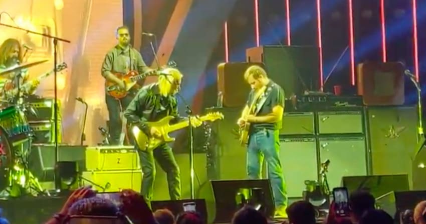The Black Keys Joe Walsh
