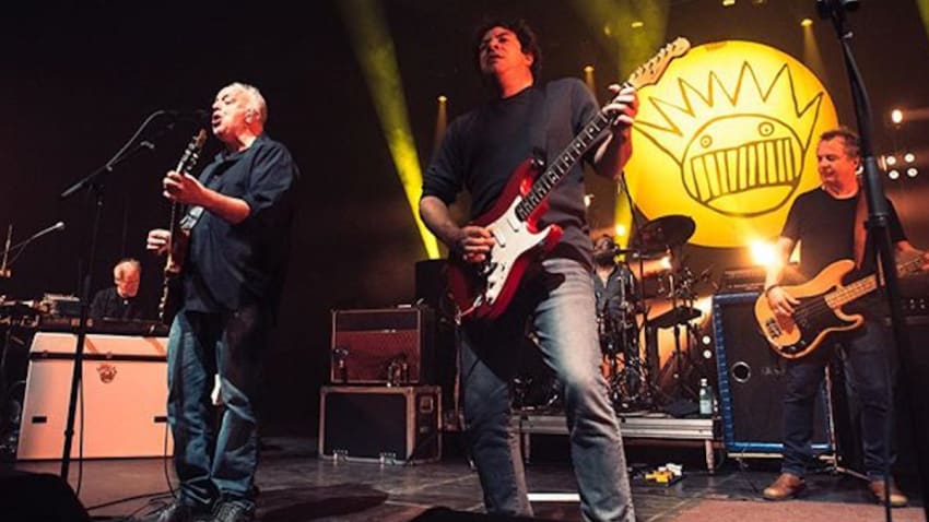 Ween Jams On Prince Cover At The Met Philly