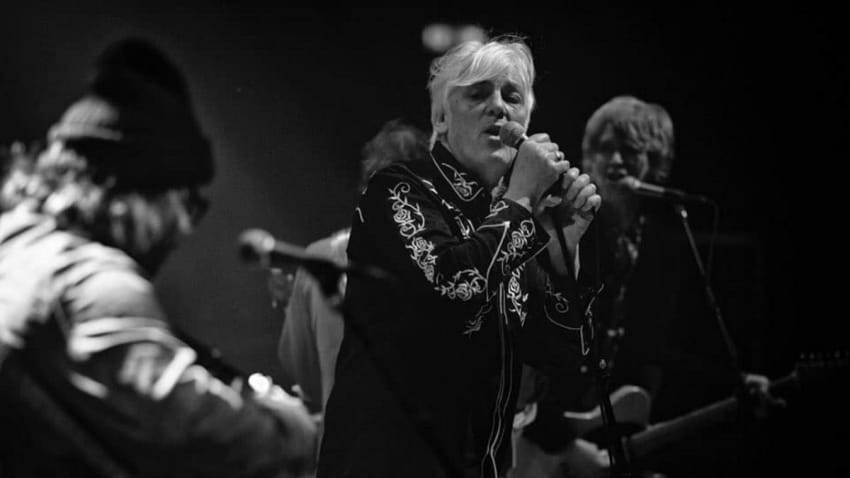 Robyn Hitchcock & Spencer Tweedy Guest With Wilco In Chicago: Winterlude Night 2