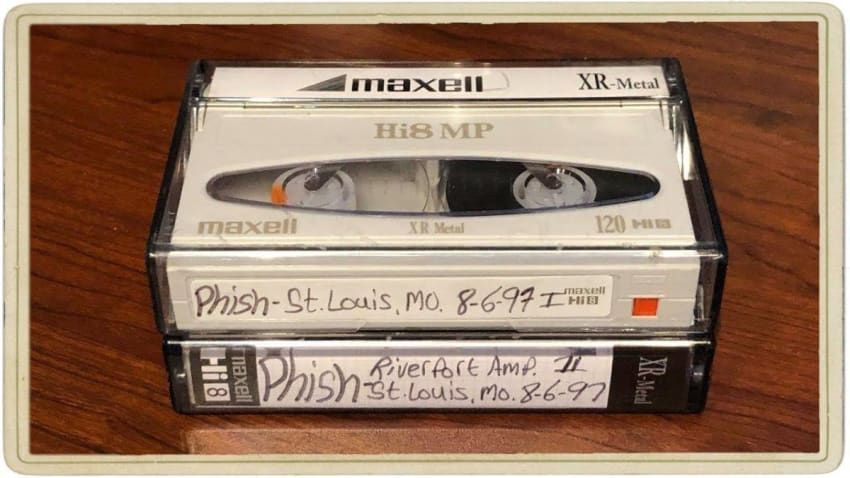 Phish 8/6/97 Riverport Amphitheater, Maryland Heights, MO (Hi8 Master + Schoeps 64)