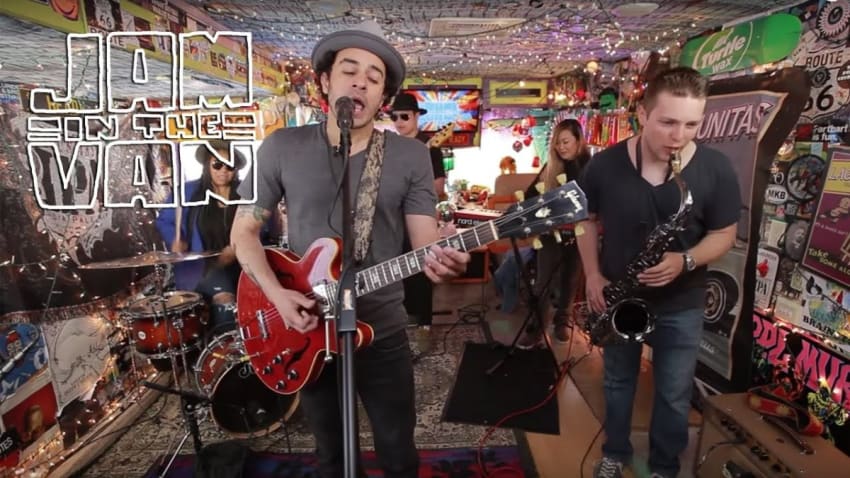 ARTUR MENEZES - "Give My Money Back" (Live at JITV HQ in Los Angeles, CA 2018) #JAMINTHEVAN