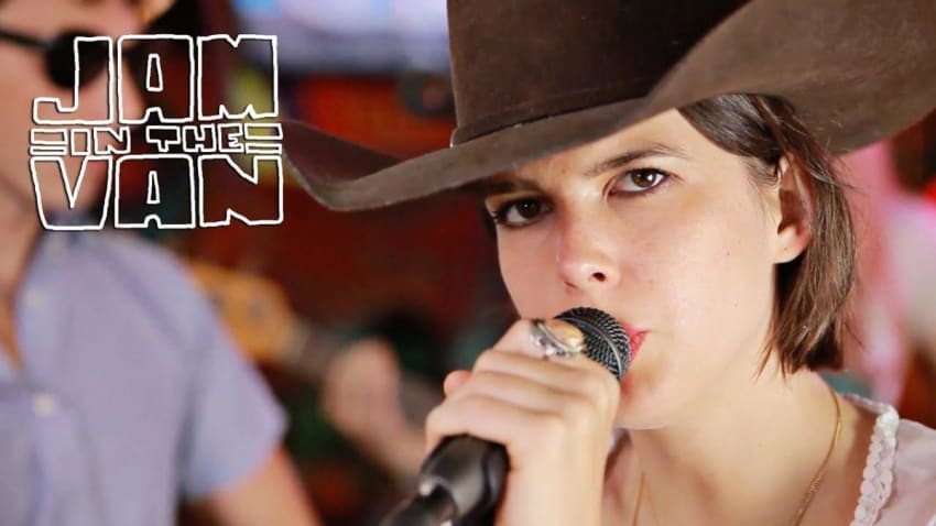 LA FEMME - "Óu Va Le Monde" (Live at Desert Daze in Joshua Tree, CA 2017) #JAMINTHEVAN