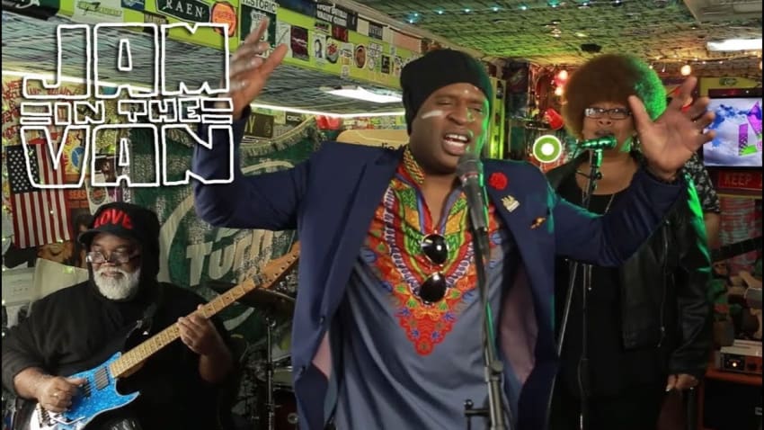 ALEX BOYÉ  - "Still Breathing" (Live at Live on Green in Pasadena, CA 2018) #JAMINTHEVAN