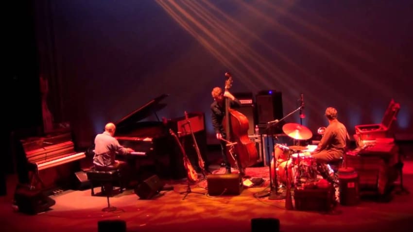Medeski Martin & Wood: Piano/Bass Chase / Improv / Pocket Knife [HD] 2012-10-10 - Ridgefield, CT