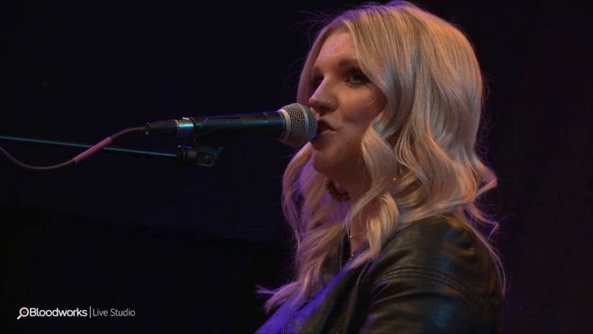 Britnee Kellogg - It Ain't With You (98.7 THE BULL)