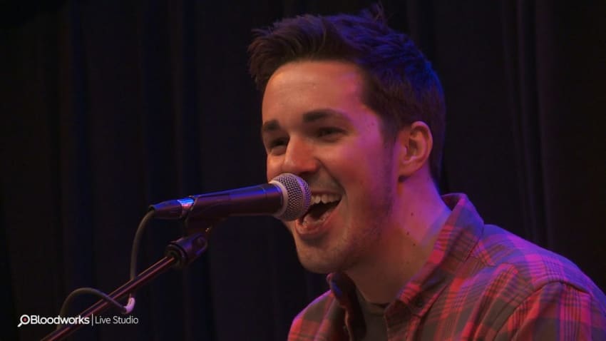 Cale Dodds - (This Ain't No) Drunk Dial (BULL 98.7)