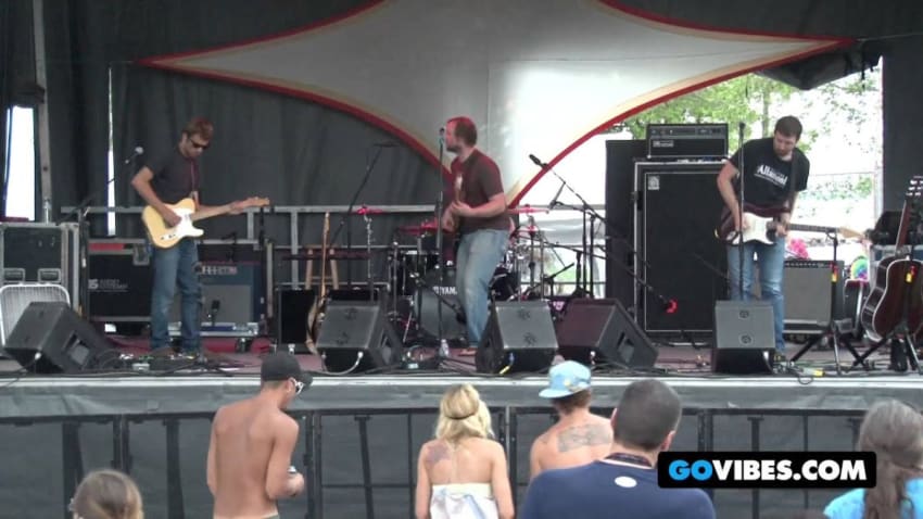 Miz Performs Steely Dan's "Reelin' in the Years" at Gathering of the Vibes Music Festival 2012