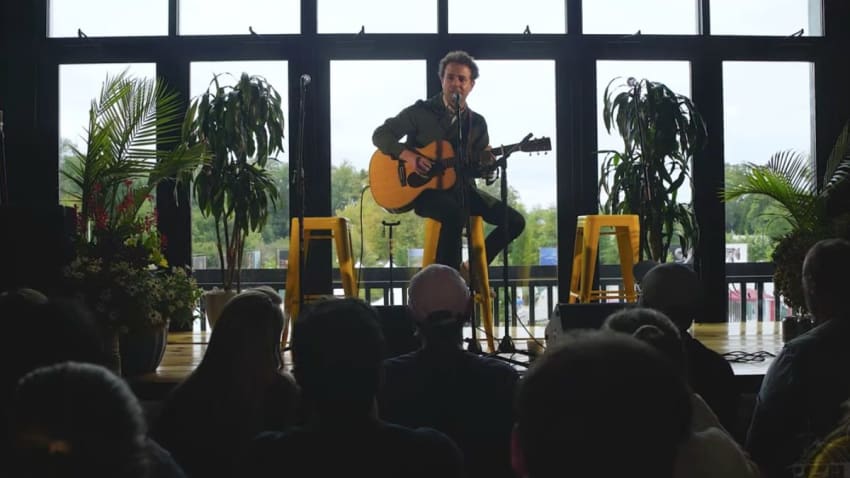 Dawes' Taylor Goldsmith Performs ‘Crack The Case’ For ‘Sugarshack Sessions’