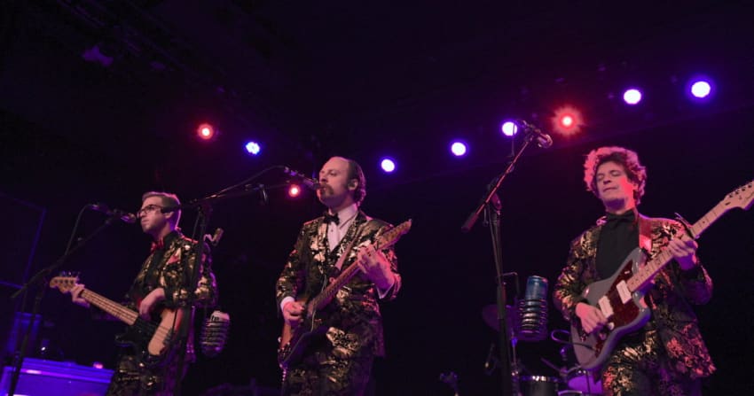 Deer Tick Bruss