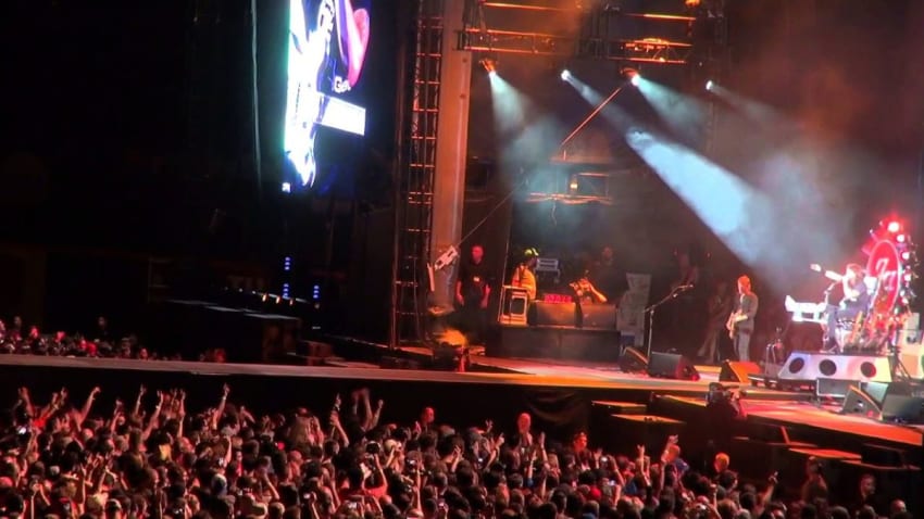 Foo Fighters - Under Pressure - 7/16/15 - Citifield, NYC