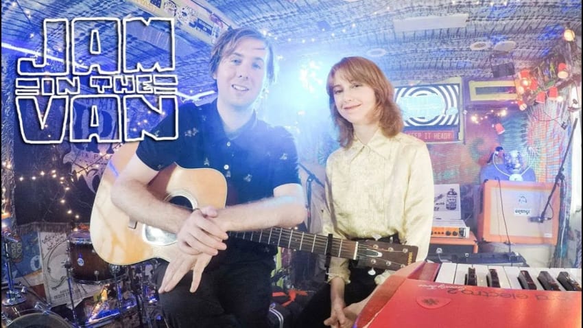 OLDEN YOLK - "Love is the Closest Thing" (Live at JITVHQ in Los Angeles, CA 2018) #JAMINTHEVAN