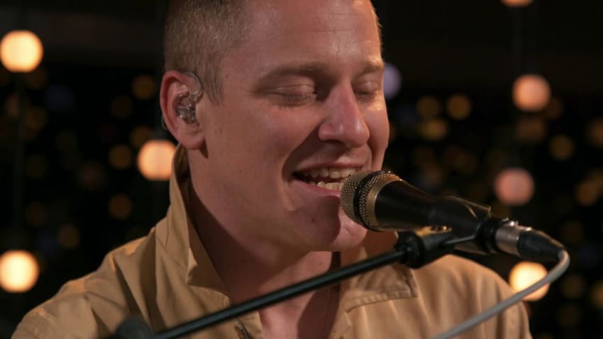 Jungle - Smile (Live on KEXP)