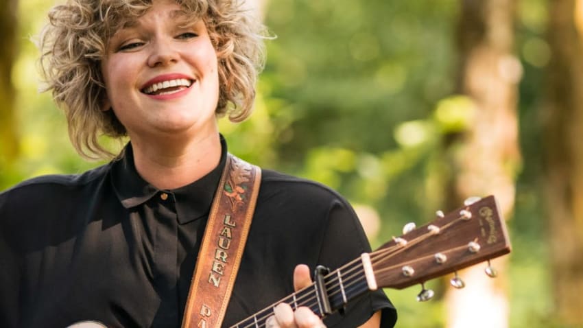 Lauren Morrow - Alabama - On the Farm Sessions @Pickathon 2019 S07E01