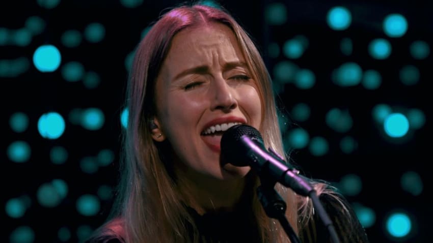 Lemolo - Rogue Wave (Live on KEXP)