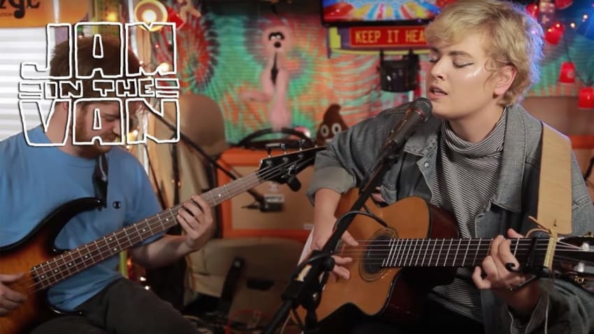 ADULT MOM - "Sorry I Was Sorry" (Live at JITV HQ in Los Angeles, CA 2018) #JAMINTHEVAN