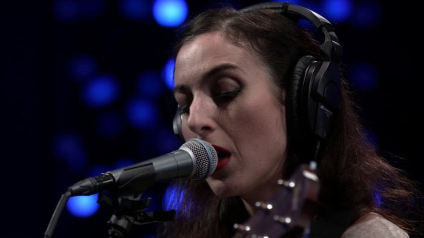 Marissa Nadler - Blue Vapor (Live on KEXP)