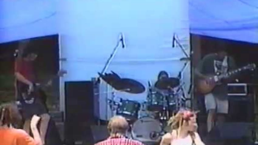 "Miracle Orchestra Trio"  (7/11/99) Ho-Down, Wendell, MA clip