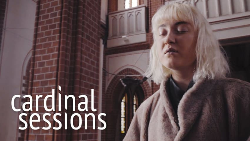 Novaa - Almond Eyes - CARDINAL SESSIONS