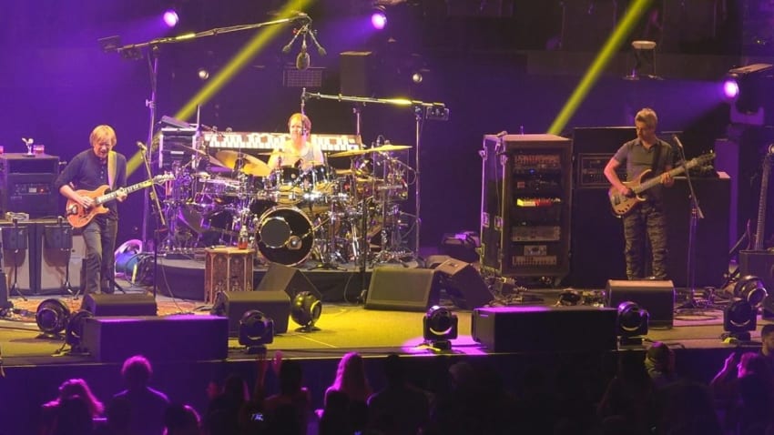 Phish Bakers Dozen12 - Boston/Cream