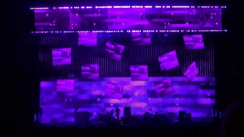 Radiohead: Everything In Its Right Place [HD] 2012-05-29 - Mansfield, MA