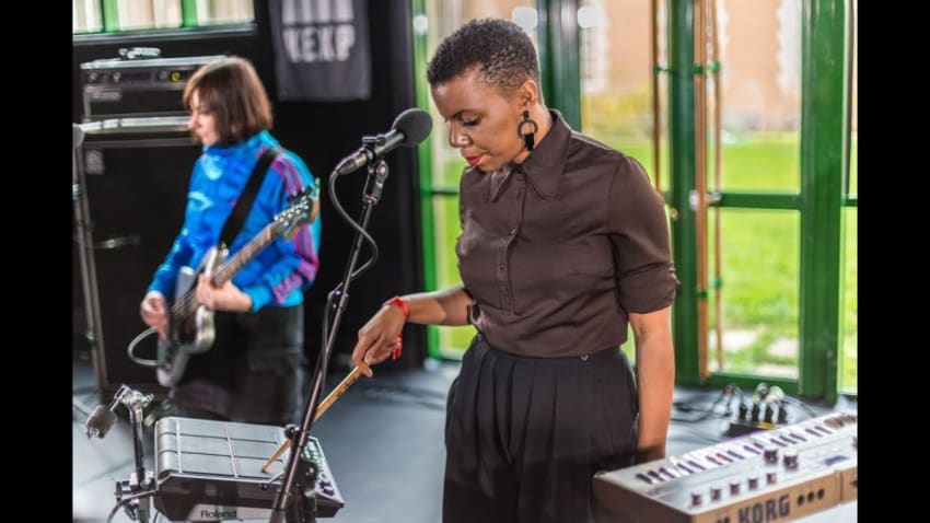 Sink Ya Teeth - Glass/Pushin' (Live on KEXP)